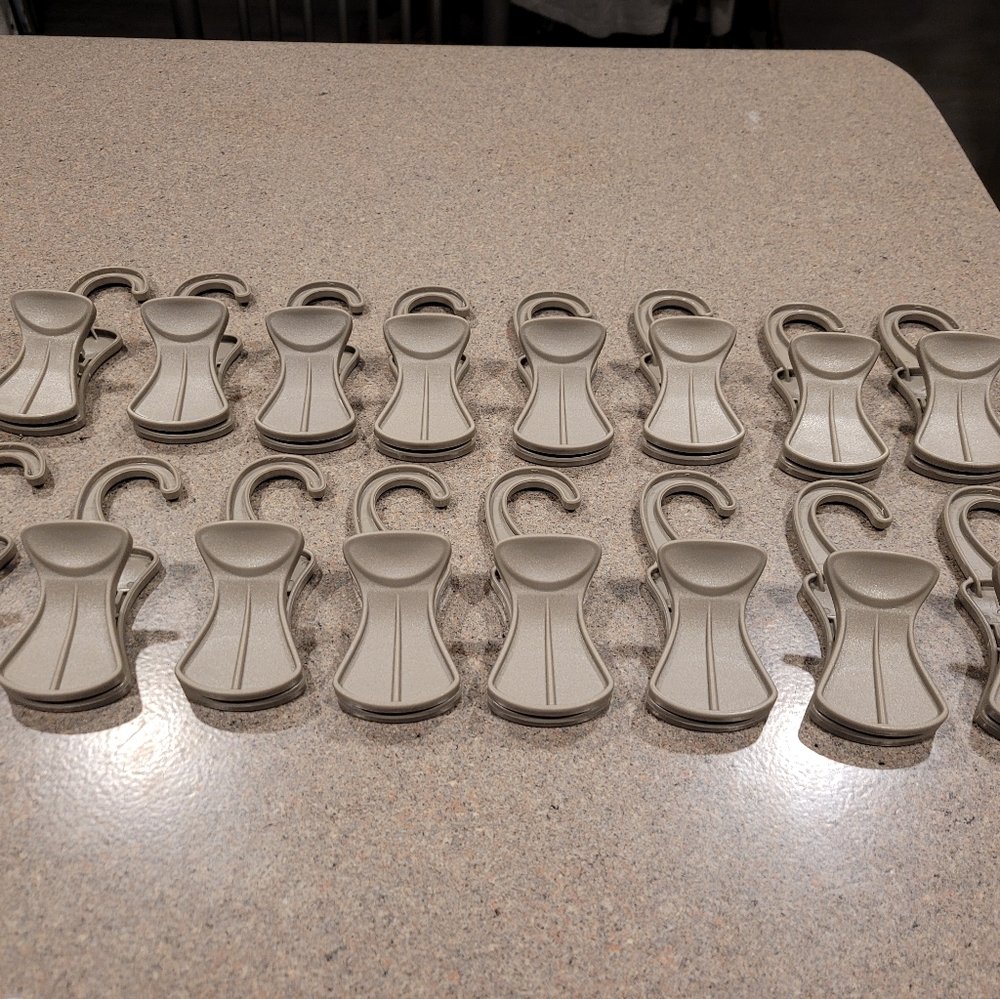 New shoe/boot hanging clips..set of 8